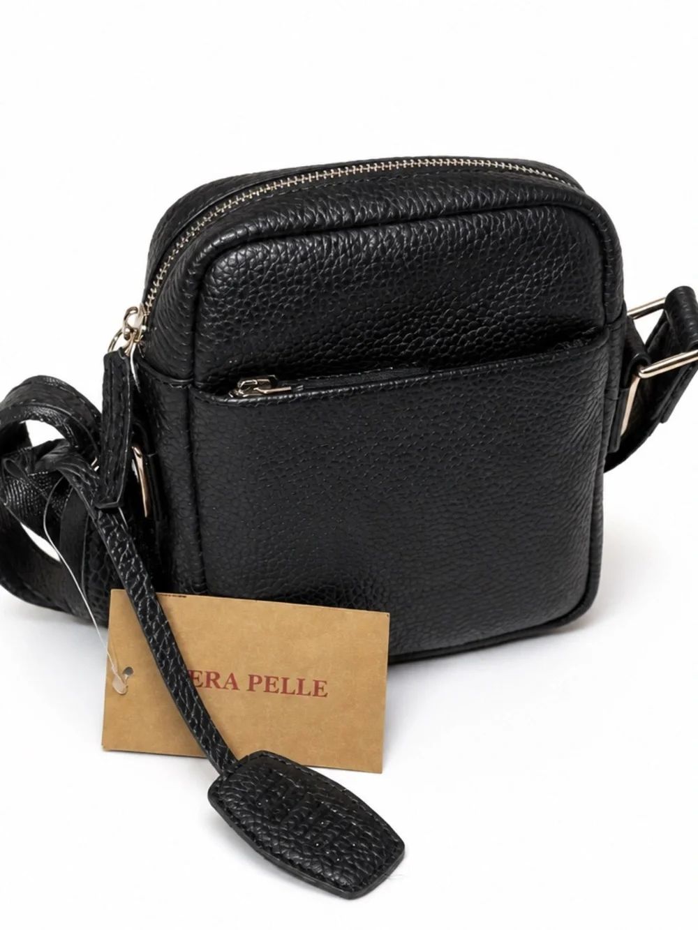 Vera Pelle sleek black